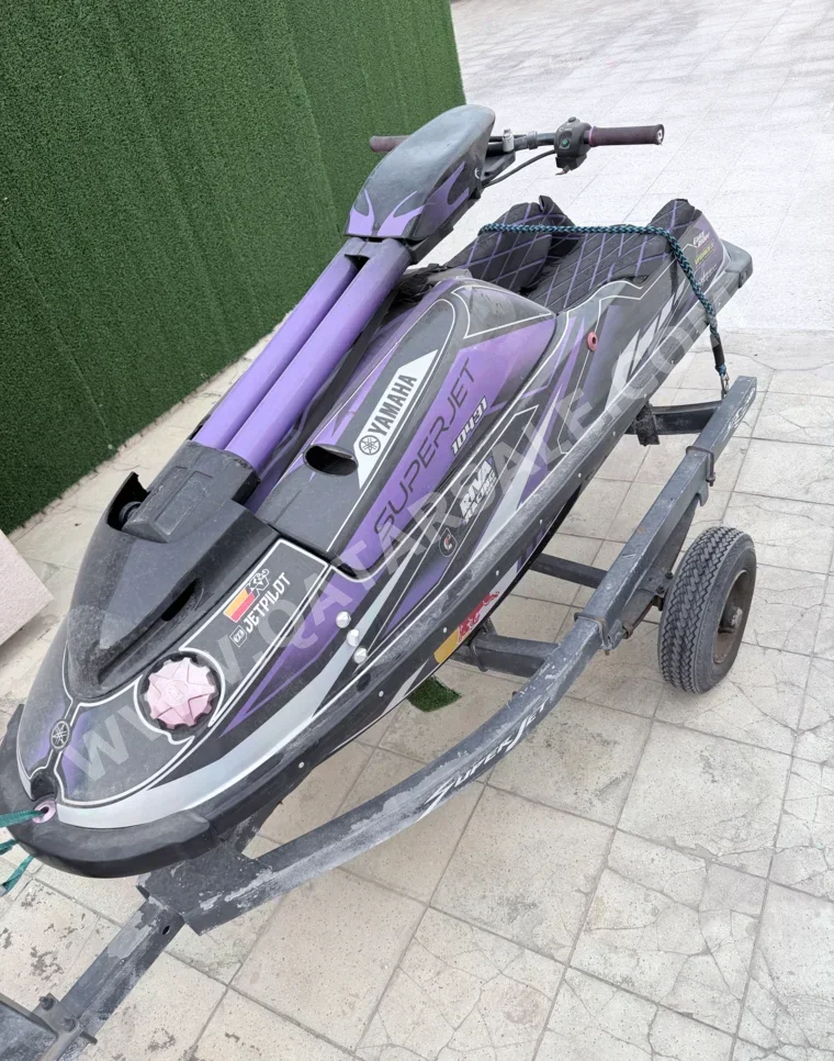 Yamaha  Super Jet  2015  Black  Black  Seadoo