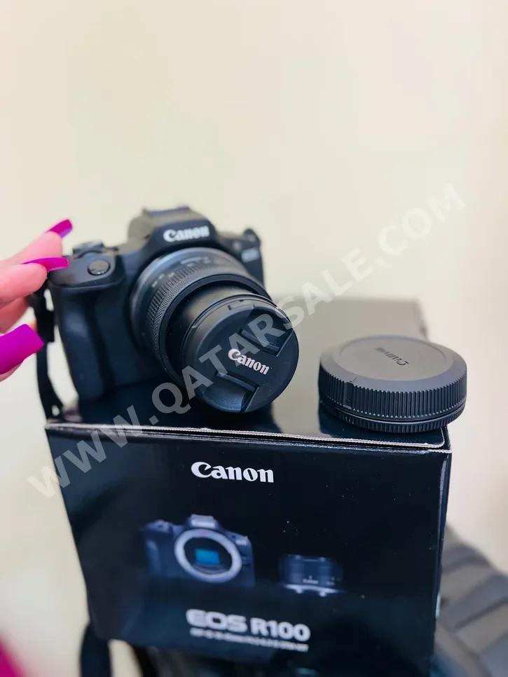 Digital Cameras Canon  EOS R  - 4K DCI 2160p