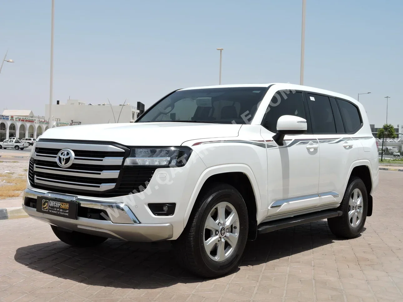 Toyota  Land Cruiser  GXR Twin Turbo  2024  Automatic  65,000 Km  6 Cylinder  Four Wheel Drive (4WD)  SUV  White  With Warranty