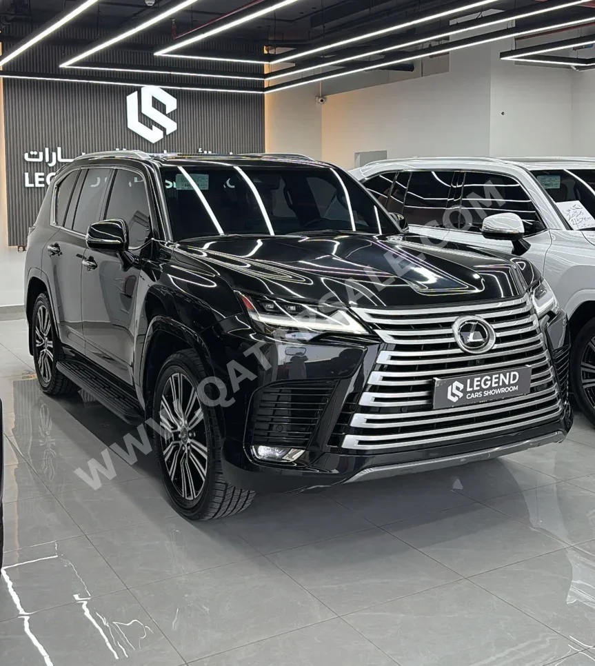 لكزس  ال اكس  600 لكجري  2024  اوتوماتيك  55,000 كم  6 سلندر  دفع رباعي  اس يو في  أسود  تحت الضمان