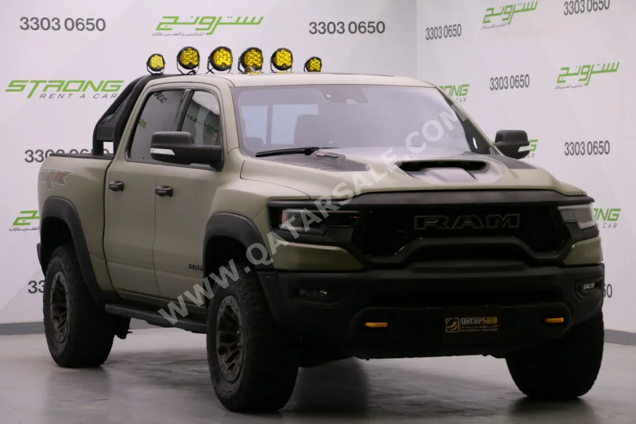 Dodge  Ram  1500  2021  Automatic  115,000 Km  8 Cylinder  Four Wheel Drive (4WD)  Pick Up  Green
