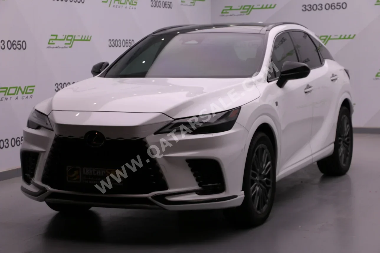 لكزس ار اكس 500 اتش اف سبورت 2024 اوتوماتيك 37,800 كم 4 سلندر دفع رباعي اس يو في أبيض تحت الضمان