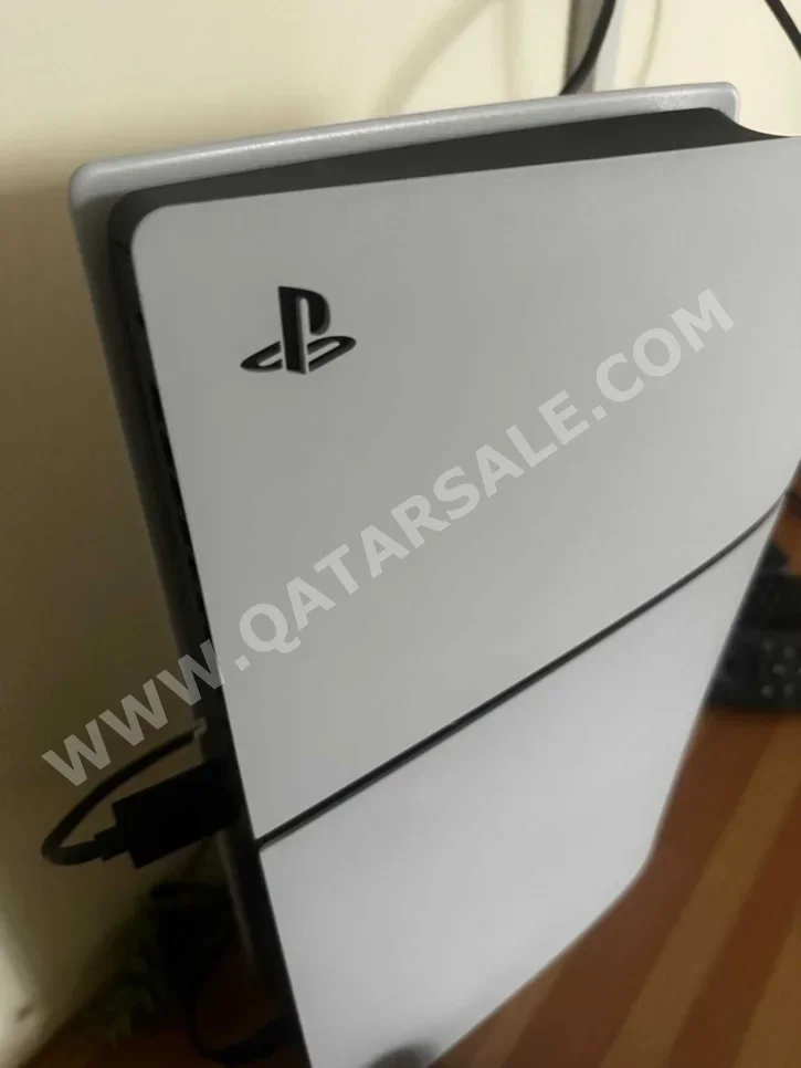 سوني  بلاي ستيشن 5 ديسك  - 1 تيرابايت