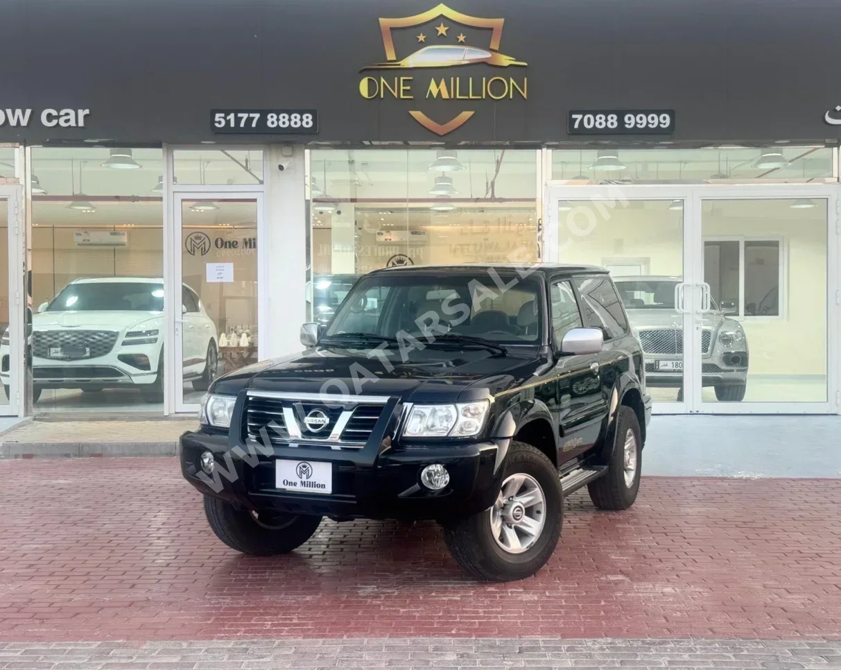 Nissan Patrol Safari 1999 Manual 445,000 Km 6 Cylinder Four Wheel Drive (4WD) SUV Black