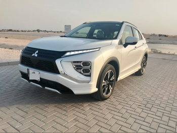 Mitsubishi  Eclipse  Cross Highline  2025  Automatic  17,000 Km  4 Cylinder  Four Wheel Drive (4WD)  SUV  White  With Warranty