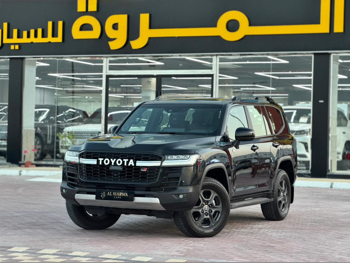 تويوتا  لاند كروزر  جي ار سبورت توين تيربو  2023  اوتوماتيك  83,000 كم  6 سلندر  دفع رباعي  اس يو في  أسود