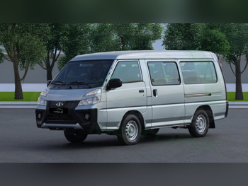 CMC D260 Window 2025 Automatic 0 Km 4 Cylinder Rear Wheel Drive (RWD) Van / Bus Silver
