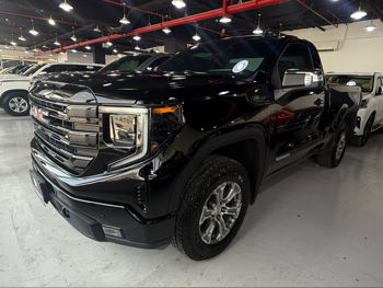 GMC  Sierra  Elevation  2025  Automatic  10,000 Km  8 Cylinder  Four Wheel Drive (4WD)  Pick Up  Black  With Warranty