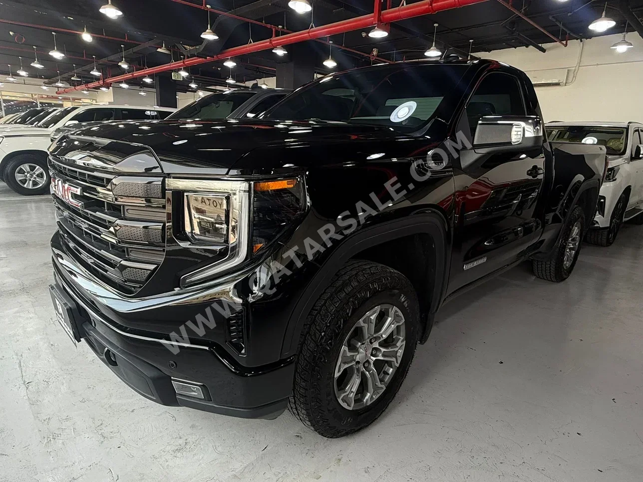 GMC  Sierra  Elevation  2025  Automatic  10,000 Km  8 Cylinder  Four Wheel Drive (4WD)  Pick Up  Black  With Warranty