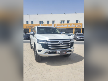Toyota  Land Cruiser  GXR Twin Turbo  2022  Automatic  171,000 Km  6 Cylinder  Four Wheel Drive (4WD)  SUV  White