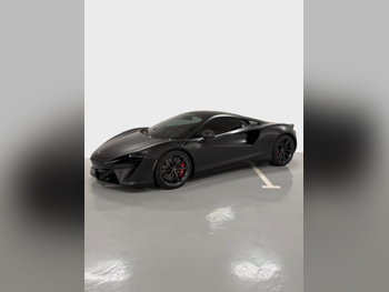 Mclaren Artura 2023 F-1 4,000 Km 6 Cylinder Four Wheel Drive (4WD) Coupe / Sport Gray Matte With Warranty