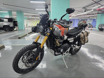 Triumph  Scrambler 1200 XC -  2022 - Color Black -  Warranty