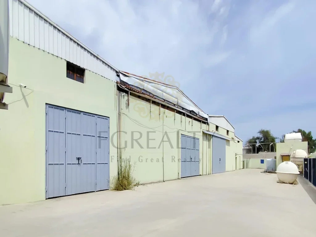 Warehouses & Stores - Al Rayyan - Industrial Area -Area Size: 3000 Square Meter