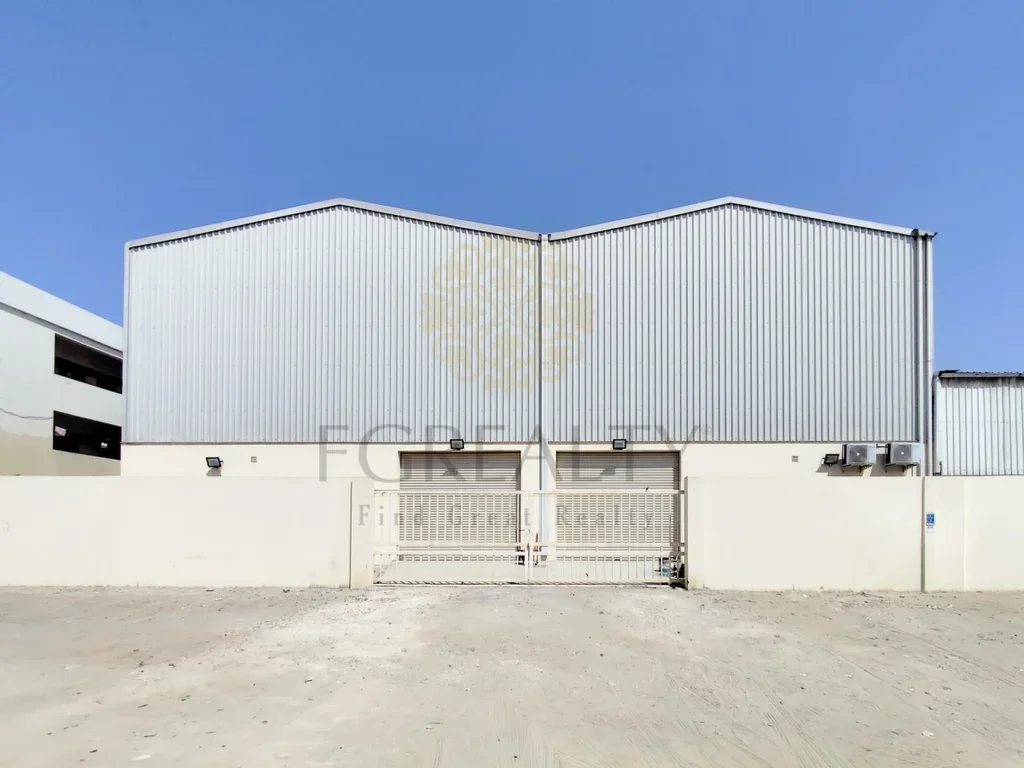Warehouses & Stores - Al Rayyan  - Mebaireek  -Area Size: 1487 Square Meter