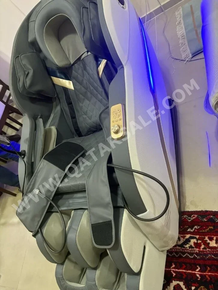 Massage Chair BestMassage  White  China  All Body  4D