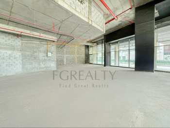 Commercial Shops - Not Furnished For Rent - Lusail - Al Kharayej
