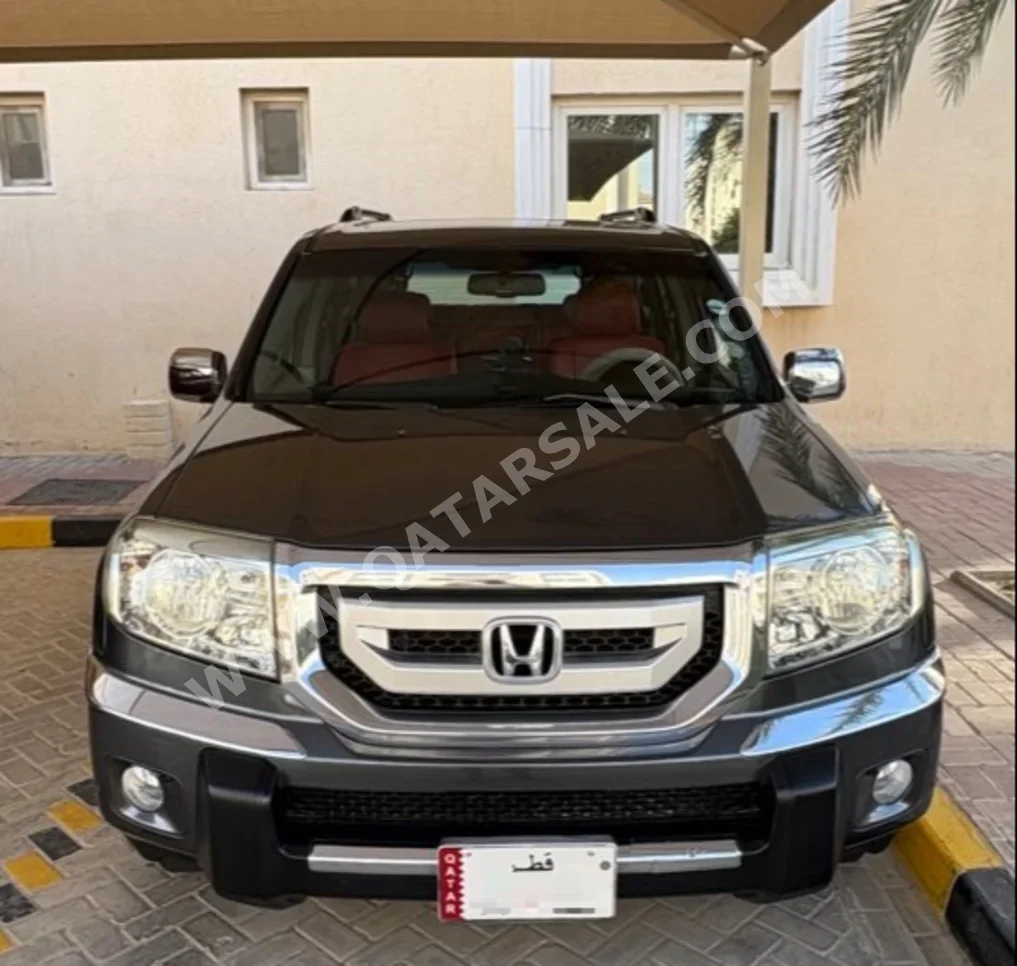 Honda  Pilot  EXL  2011  Automatic  104,300 Km  6 Cylinder  All Wheel Drive (AWD)  SUV  Dark Gray