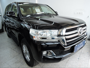 Toyota  Land Cruiser  GXR  2020  Automatic  204,000 Km  6 Cylinder  Four Wheel Drive (4WD)  SUV  Black