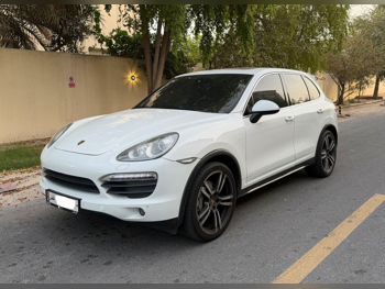 Porsche  Cayenne  S  2014  Automatic  195,000 Km  8 Cylinder  Four Wheel Drive (4WD)  SUV  White