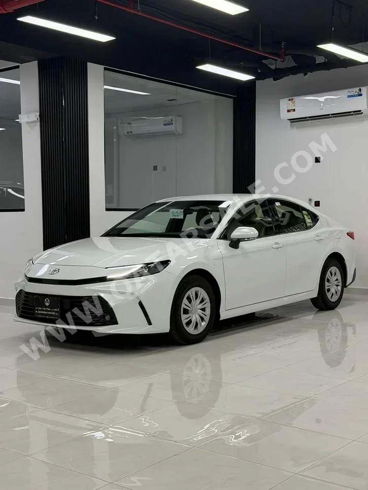 Toyota  Camry  2026  Automatic  2,000 Km  4 Cylinder  Front Wheel Drive (FWD)  Sedan  White  With Warranty