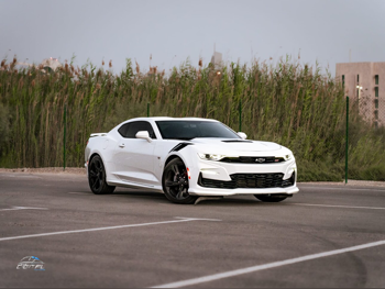 Chevrolet  Camaro  SS  2021  Automatic  34,000 Km  8 Cylinder  Rear Wheel Drive (RWD)  Coupe / Sport  White