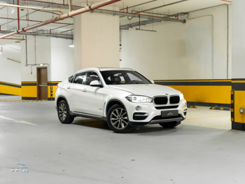 BMW  X-Series  X6  2017  Automatic  163,000 Km  6 Cylinder  Four Wheel Drive (4WD)  SUV  White
