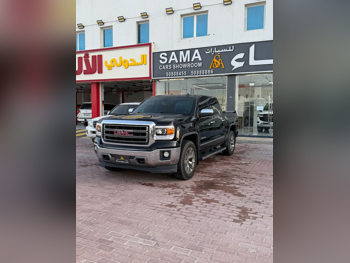 GMC  Sierra  SLT  2014  Automatic  120,000 Km  8 Cylinder  Four Wheel Drive (4WD)  Pick Up  Black