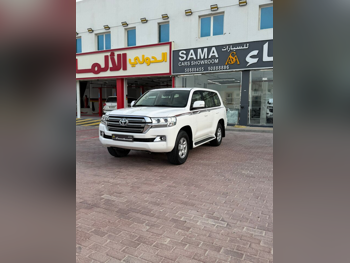 Toyota  Land Cruiser  GXR  2020  Automatic  184,000 Km  6 Cylinder  Four Wheel Drive (4WD)  SUV  White
