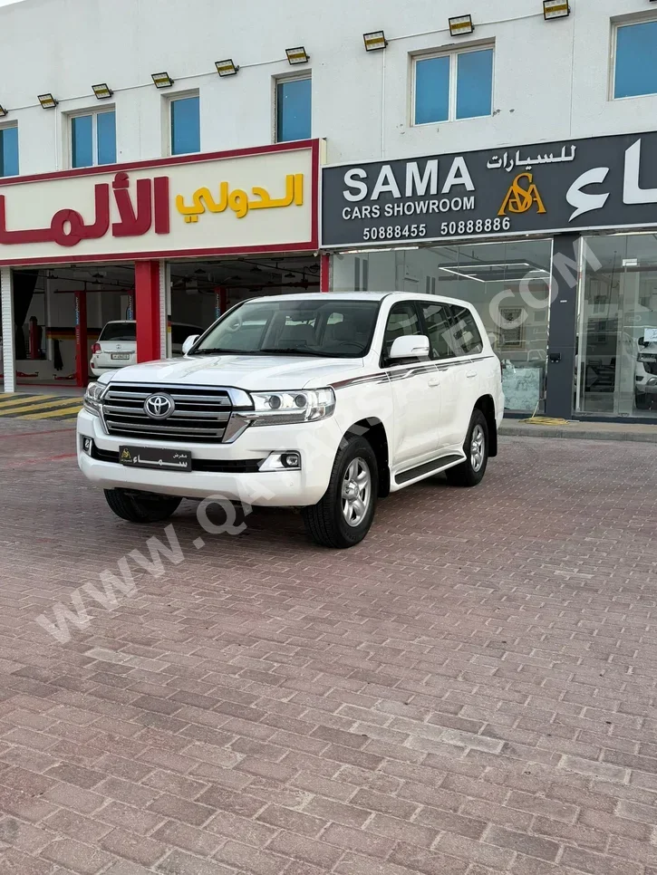 Toyota Land Cruiser GXR 2020 Automatic 184,000 Km 6 Cylinder Four Wheel Drive (4WD) SUV White