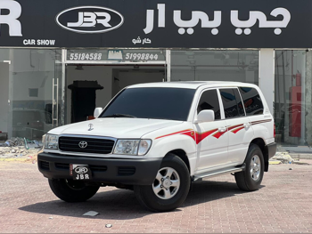 Toyota  Land Cruiser  GX  2000  Manual  300,000 Km  6 Cylinder  Four Wheel Drive (4WD)  SUV  White