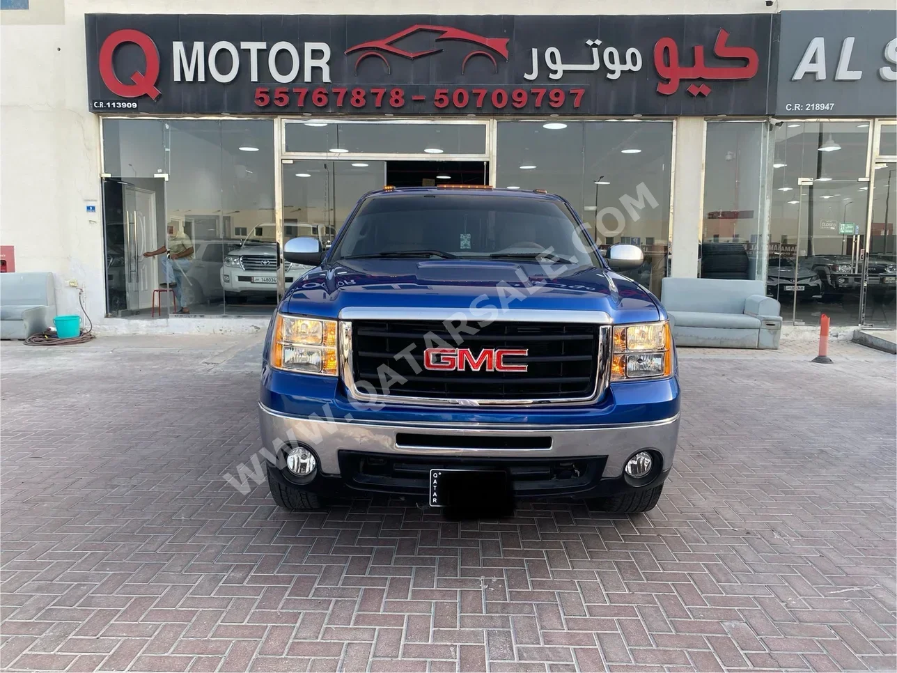 GMC Sierra SLE 2013 Automatic 364,000 Km 8 Cylinder Four Wheel Drive (4WD) Pick Up Blue