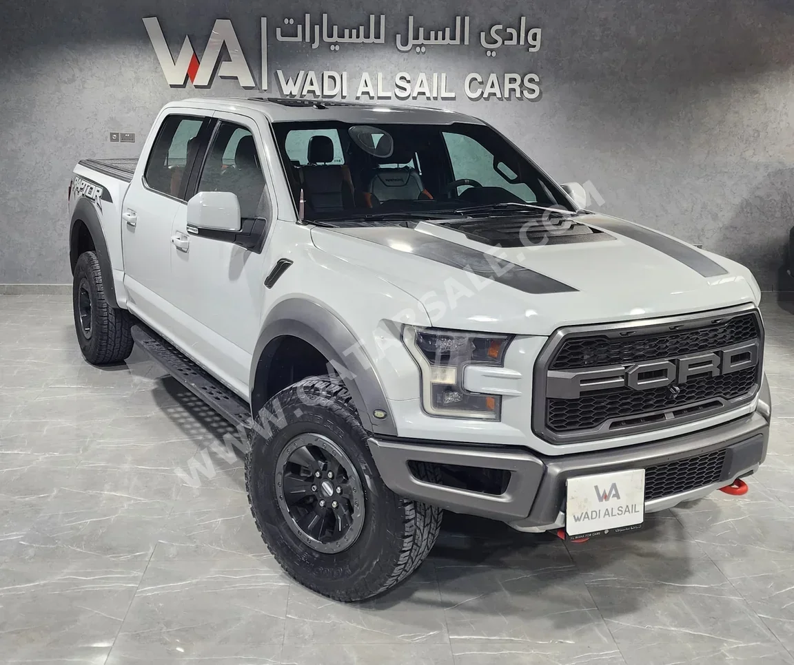 فورد أف 150 رابتر 2017 اوتوماتيك 255,000 كم 8 سلندر دفع رباعي بيكب أبيض