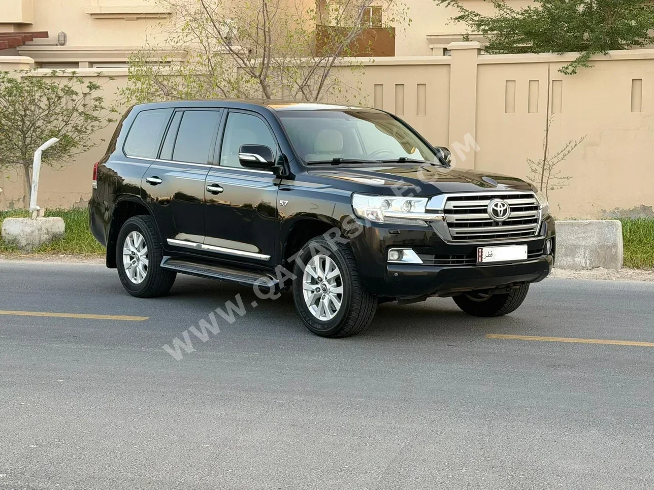 Toyota  Land Cruiser  VXR  2018  Automatic  280,000 Km  8 Cylinder  Four Wheel Drive (4WD)  SUV  Black