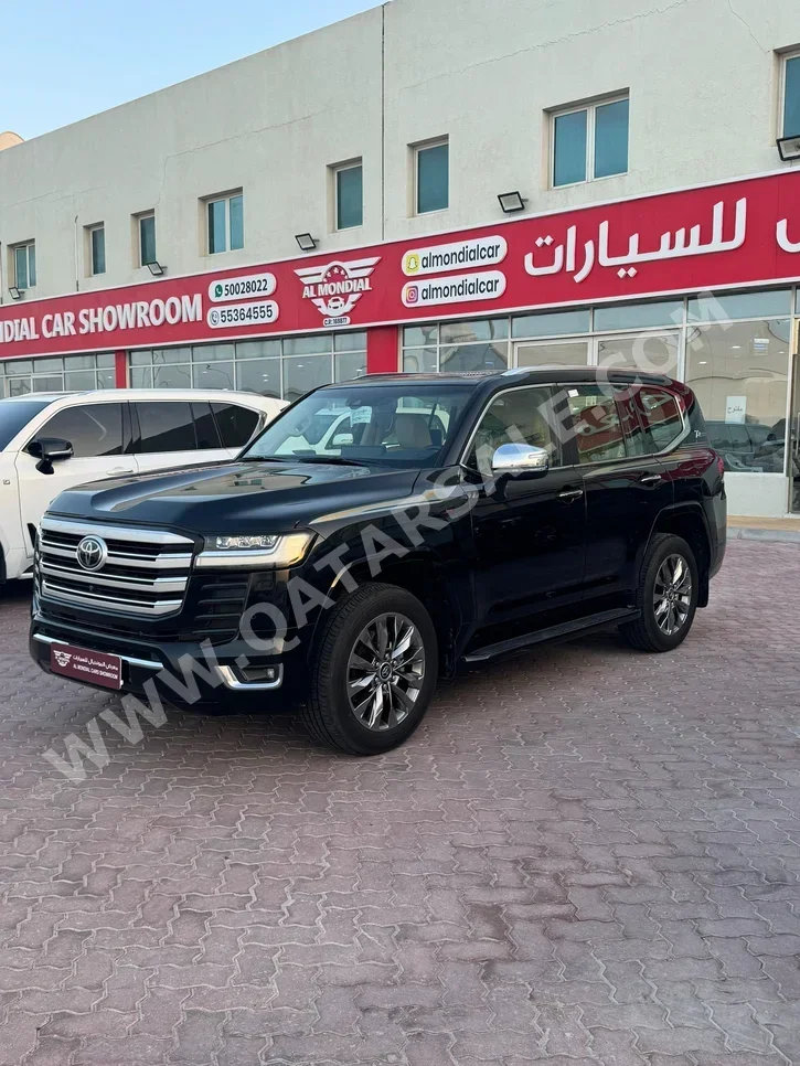 تويوتا لاند كروزر في اكس ار توين توربو 2022 اوتوماتيك 115,000 كم 6 سلندر دفع رباعي اس يو في أسود