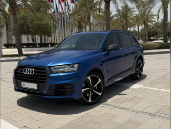 Audi Q7 S-Line 2017 Automatic 120,000 Km 4 Cylinder Four Wheel Drive (4WD) SUV Blue