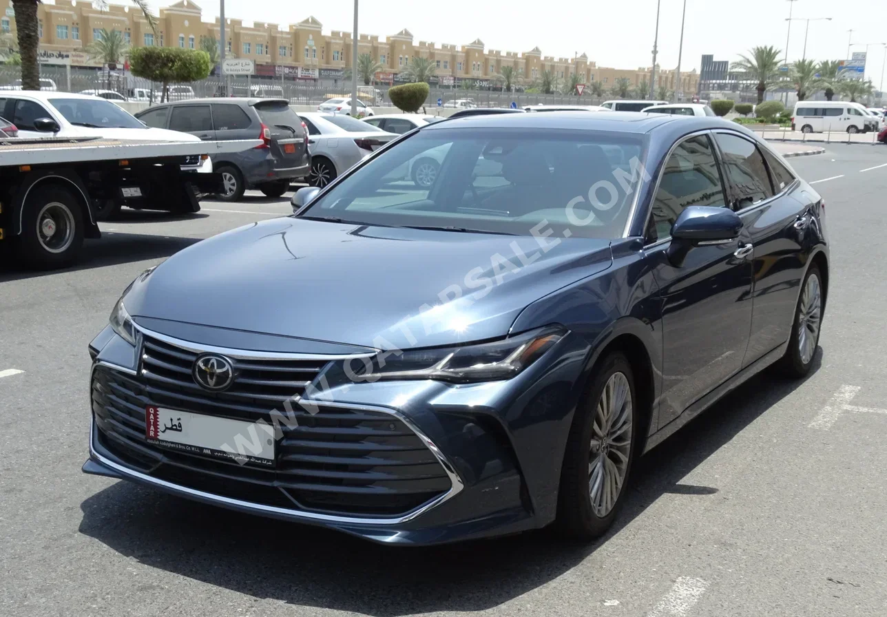 Toyota  Avalon  Limited  2020  Automatic  50,000 Km  6 Cylinder  Front Wheel Drive (FWD)  Sedan  Gray