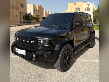 Jetour  T2  Luxury  2025  Automatic  48,000 Km  4 Cylinder  Four Wheel Drive (4WD)  SUV  Black  With Warranty