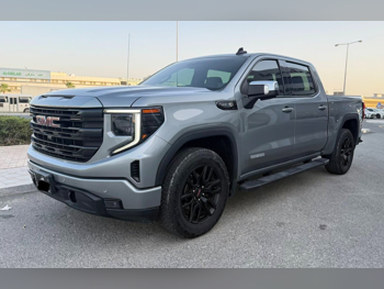 GMC Sierra Elevation 2024 Automatic 70,000 Km 8 Cylinder Four Wheel Drive (4WD) Pick Up Gray With Warranty