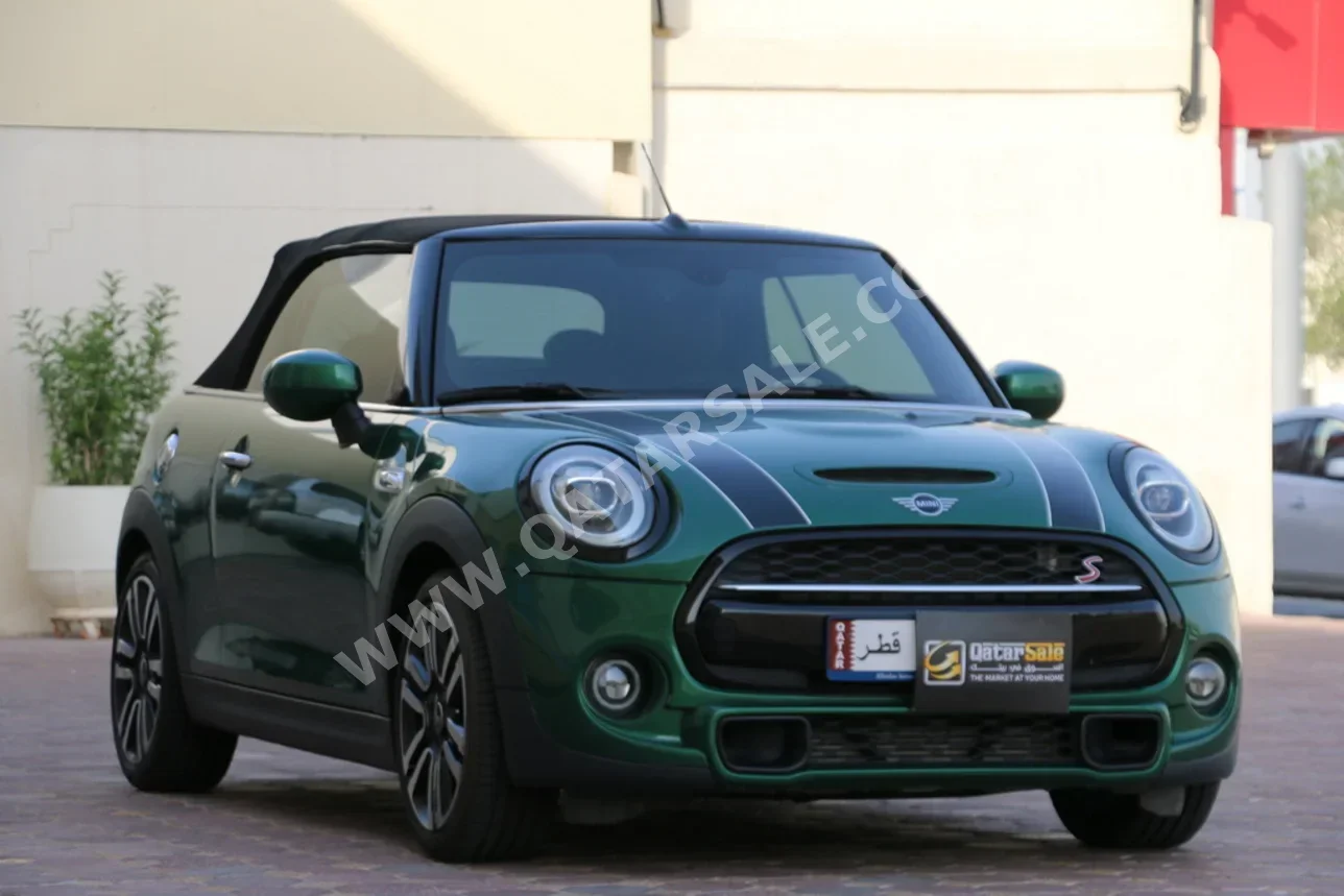Mini  Cooper  S  2021  Automatic  88,000 Km  4 Cylinder  Front Wheel Drive (FWD)  Hatchback  Green
