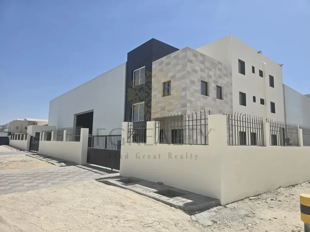 Warehouses & Stores - Al Wakrah  - Barkit Al Awamer  -Area Size: 2000 Square Meter