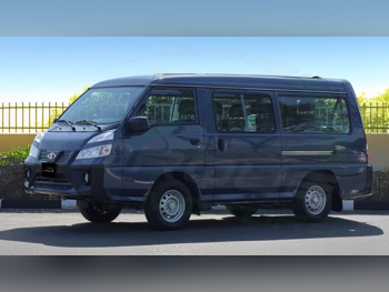 CMC D260 Window 2025 Automatic 0 Km 4 Cylinder Rear Wheel Drive (RWD) Van / Bus Blue