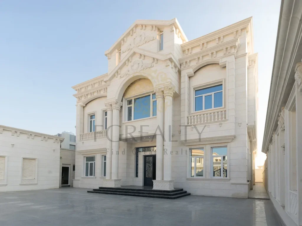 Family Residential - Not Furnished - Doha - Onaiza - 9 Bedrooms