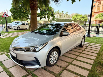 Toyota  Corolla  XLI  2017  Automatic  271,000 Km  4 Cylinder  Front Wheel Drive (FWD)  Sedan  Silver