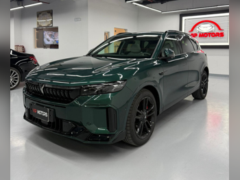 Voyah  Free  2025  Automatic  2,000 Km  4 Cylinder  All Wheel Drive (AWD)  SUV  Olive Green  With Warranty