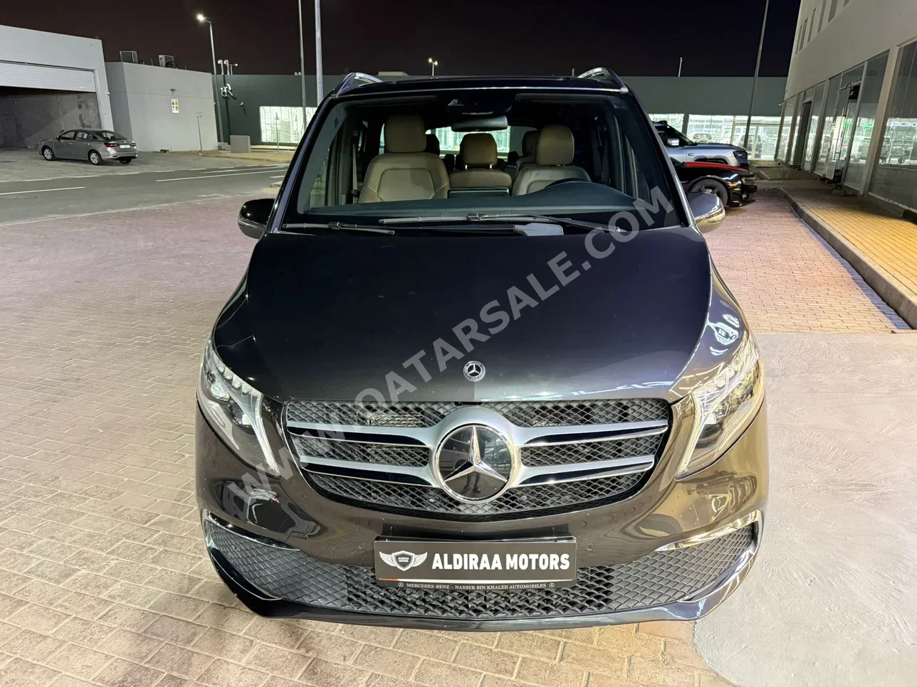 Mercedes-Benz V-Class 250 2022 Automatic 50,000 Km 4 Cylinder Rear Wheel Drive (RWD) Van / Bus Gray