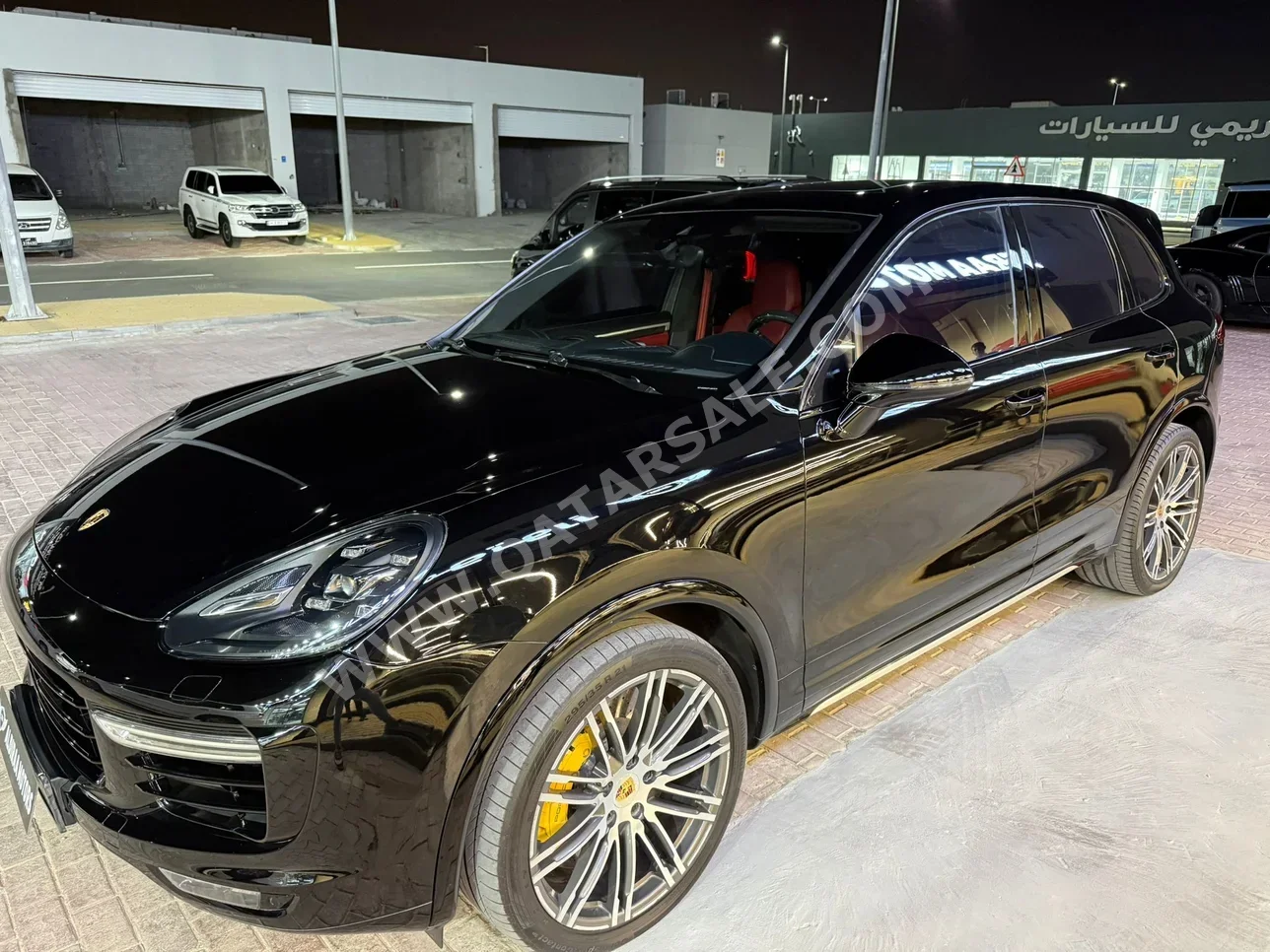 Porsche  Cayenne  Turbo  2015  Automatic  100,000 Km  8 Cylinder  Four Wheel Drive (4WD)  SUV  Black