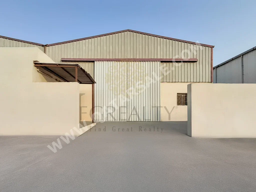 Warehouses & Stores - Al Rayyan - Industrial Area -Area Size: 280 Square Meter