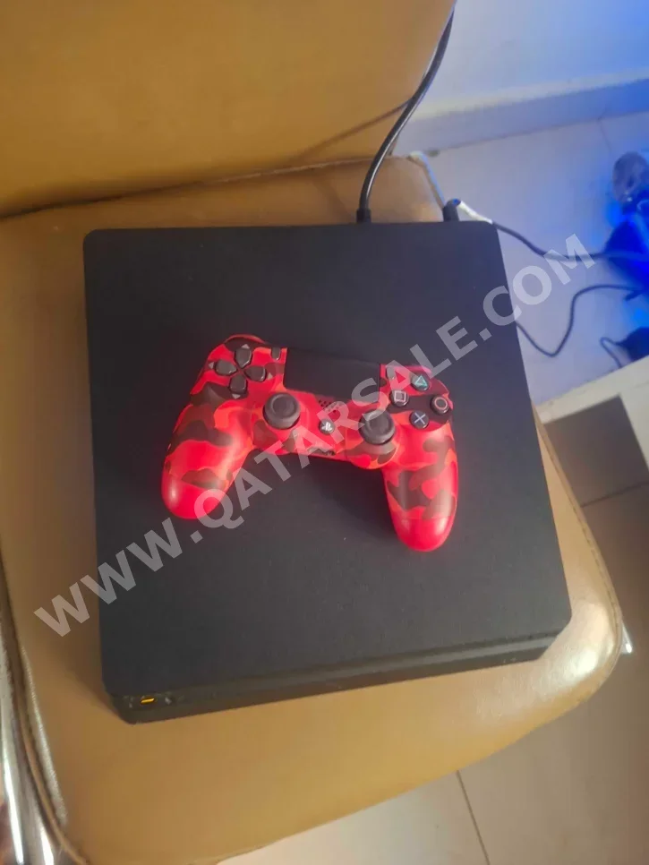 Sony  PlayStation 4  - 1 TB
