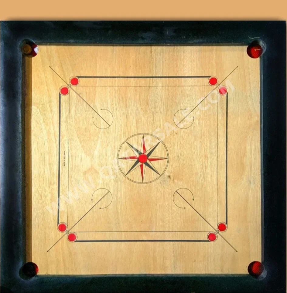 أسود وبيج  طاولة طاولة ( كيرم )
