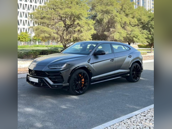Lamborghini Urus 2019 Automatic 93,000 Km 8 Cylinder Four Wheel Drive (4WD) SUV Gray With Warranty